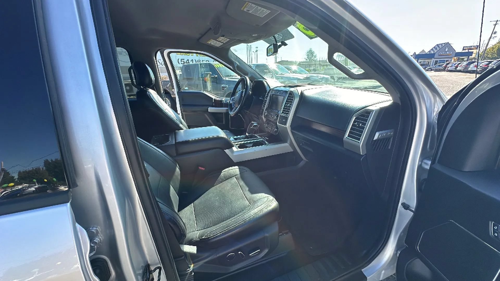 Used 2015 Ford F150 Lariat AWD/4WD image 13