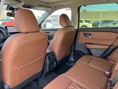 New 2026 Nissan Rogue Platinum w/ Platinum Premium Package image 34