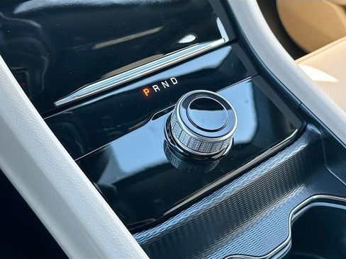 New 2026 Jeep Grand Cherokee Limited w/ Luxury Tech Group II image 12