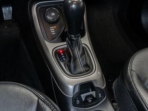 Used 2021 Jeep Compass Latitude AWD/4WD image 22