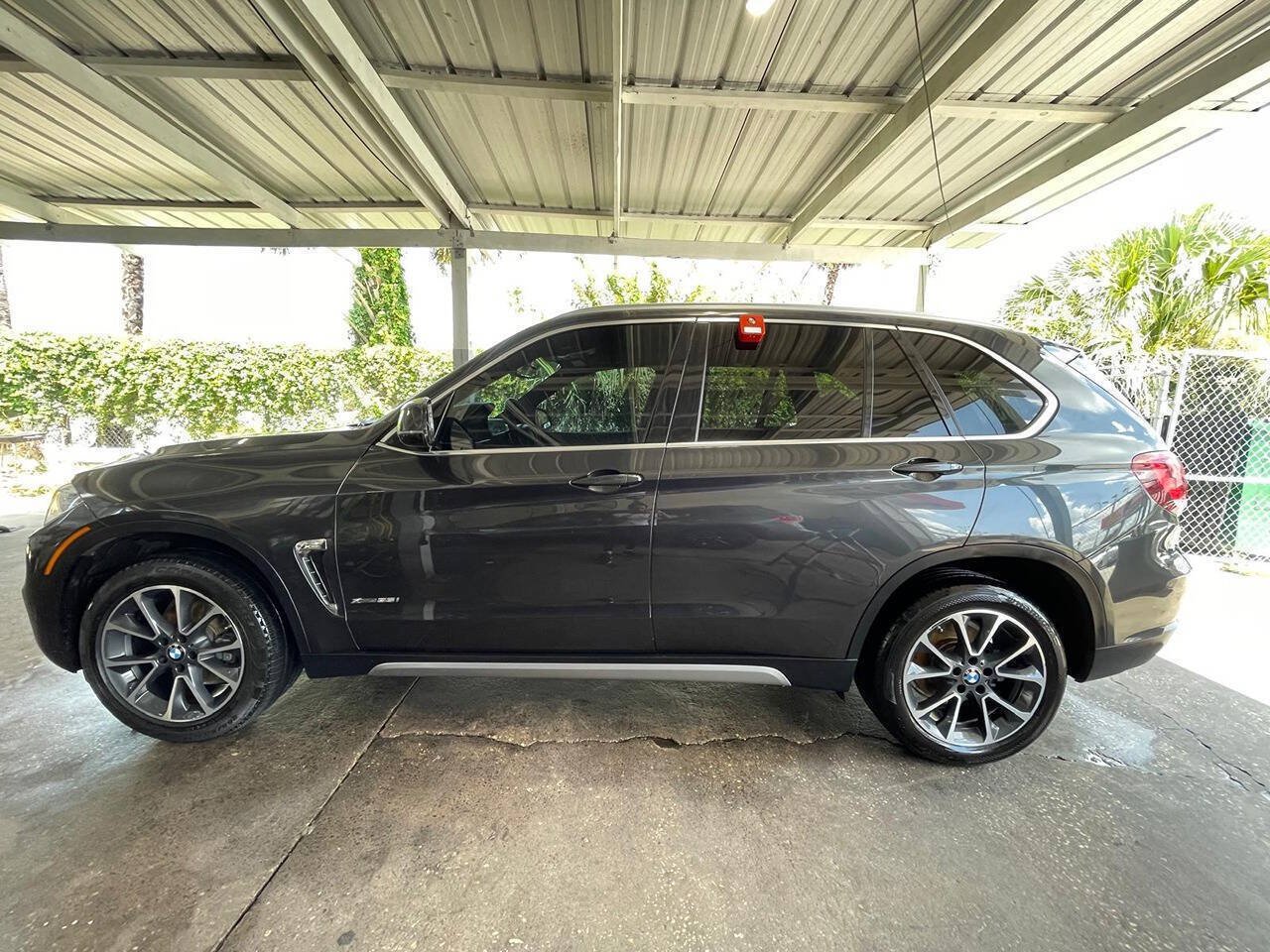 Used 2018 BMW X5 xDrive35i w/ Driving Assistance Package AWD/4WD image 3