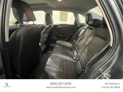 Used 2023 Volkswagen Jetta SE FWD image 21