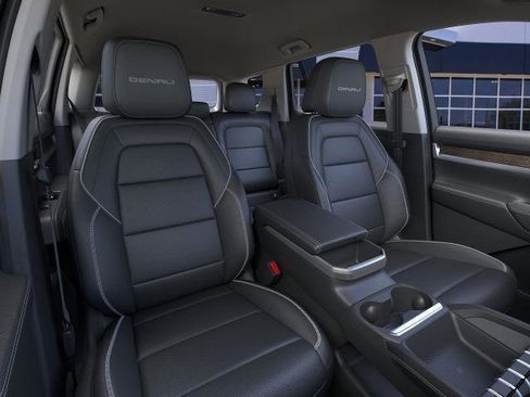 New 2026 GMC Terrain Denali w/ LPO, Floor Liner Package image 64