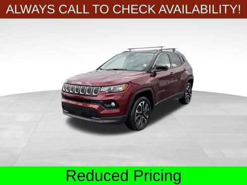 Used 2022 Jeep Compass Limited AWD/4WD image 3