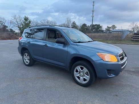 Used 2012 Toyota RAV4 FWD image 6