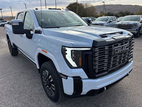 New 2026 GMC Sierra 3500 Denali Ultimate image 3