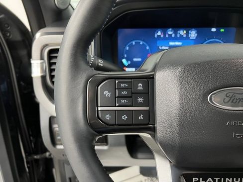 Used 2024 Ford F350 Platinum image 29