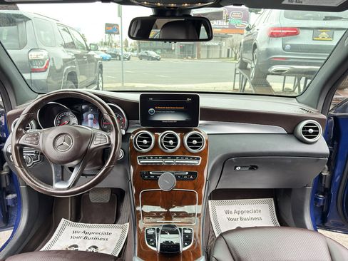 Used 2018 Mercedes-Benz GLC 300 4MATIC image 18