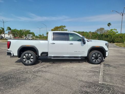 New 2026 GMC Sierra 2500 Denali w/ Denali Reserve Package image 4