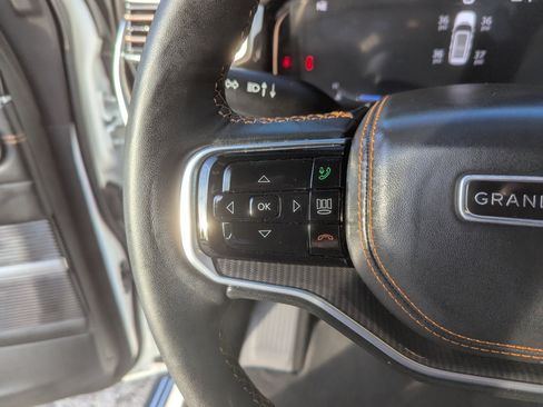 Used 2024 Jeep Grand Wagoneer Series III w/ Rear Seat Video Group 1 image 16