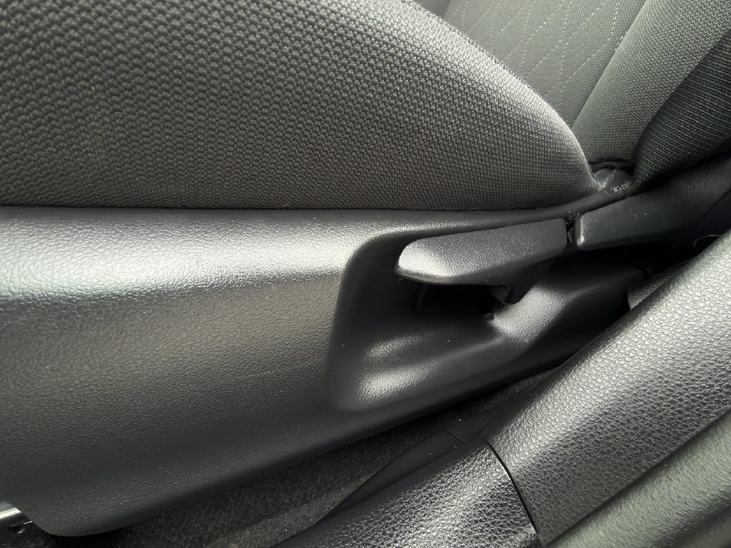 Used 2024 Toyota Corolla LE FWD image 22