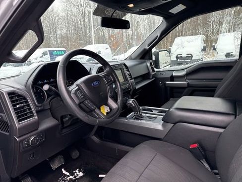 Used 2017 Ford F150 XLT w/ Equipment Group 302A Luxury image 11