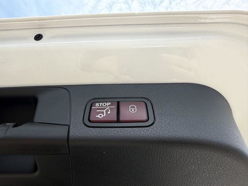 Certified 2026 Mercedes-Benz GLB 250 image 24