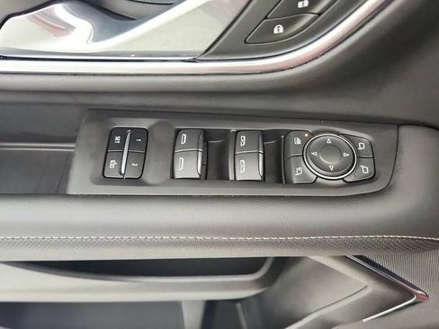 Used 2024 Chevrolet Tahoe Premier image 33