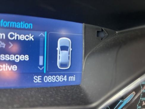 Used 2014 Ford Focus SE FWD image 12