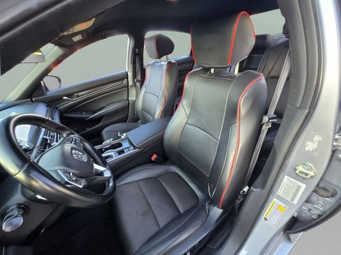 Used 2020 Honda Accord Sport image 14