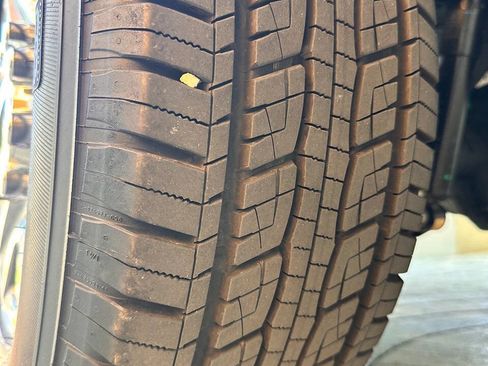 Used 2026 Ford F250 Lariat RWD image 38