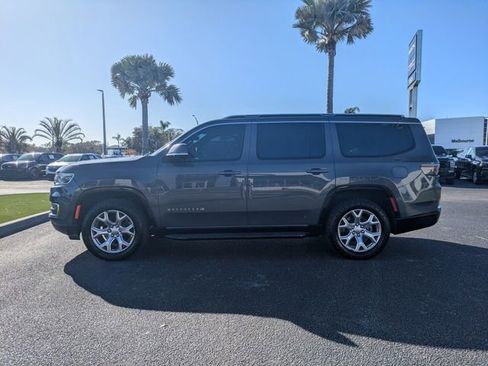Used 2022 Jeep Wagoneer Series II AWD/4WD image 7