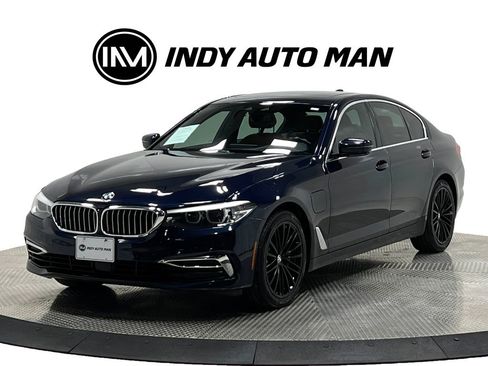 Used 2020 BMW 530e xDrive w/ Premium Package image 8