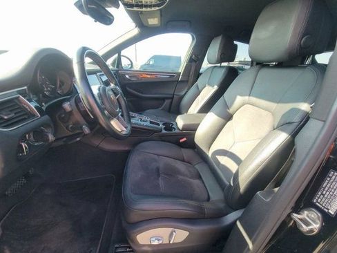 Used 2018 Porsche Macan image 5