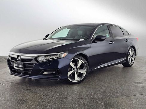 Used 2018 Honda Accord Touring image 1