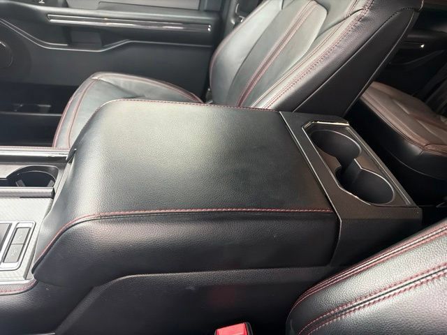 Used 2020 Ford Expedition Limited w/ Equipment Group 303A AWD/4WD image 30