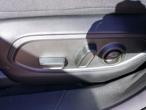 New 2026 Jeep Cherokee Laredo image 6