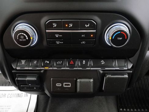 Used 2024 Chevrolet Silverado 2500 Custom w/ Custom Value Package AWD/4WD image 28