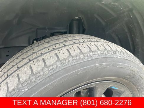 Used 2022 Jeep Wrangler Unlimited Sahara w/ Cold Weather Group AWD/4WD image 10