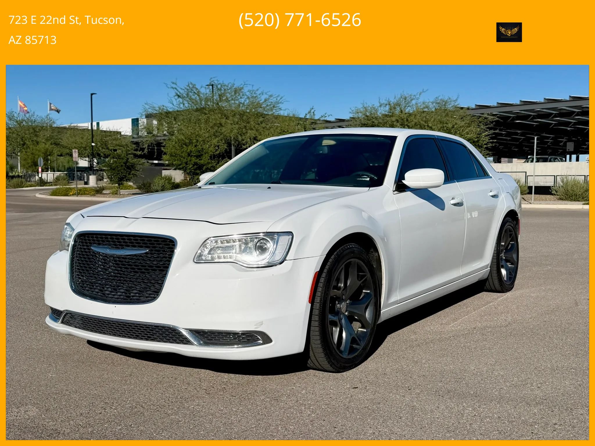 Used 2018 Chrysler 300 Touring L RWD image 1