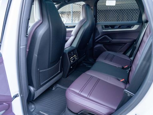New 2026 Porsche Cayenne AWD/4WD image 22