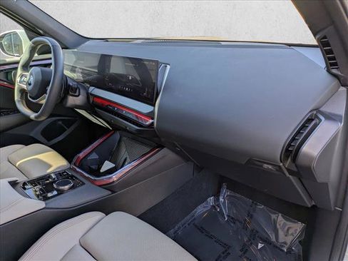 Used 2025 BMW X3 xDrive30i w/ Premium Package image 23