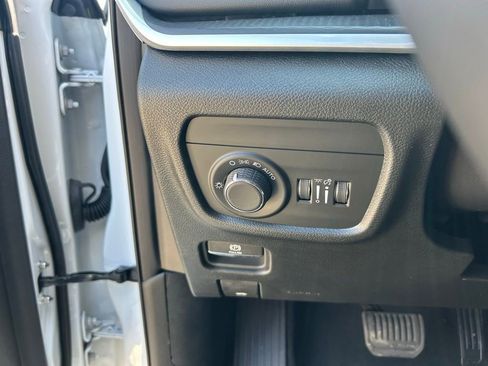 Used 2024 Jeep Grand Cherokee L Laredo w/ Luxury Tech Group I image 54