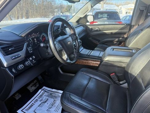 Used 2018 Chevrolet Suburban Premier image 8