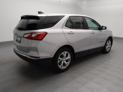 Used 2021 Chevrolet Equinox LT FWD image 10