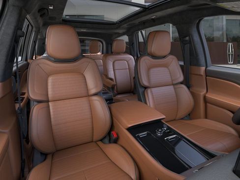 New 2026 Lincoln Aviator Black Label w/ Jet Appearance Package AWD/4WD image 10