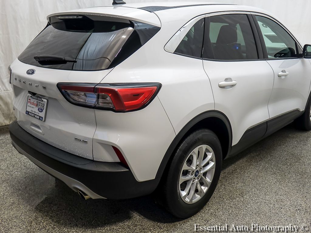 Used 2022 Ford Escape SE w/ Cold Weather Package AWD/4WD image 7