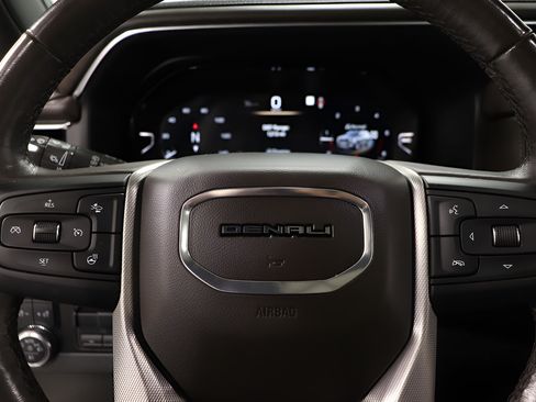 Used 2022 GMC Yukon Denali w/ Max Trailering Package AWD/4WD image 14