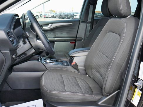 Used 2023 Ford Escape Active w/ Tech Pack #2 AWD/4WD image 4