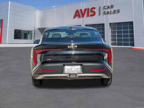 Used 2025 Kia K4 LXS image 7