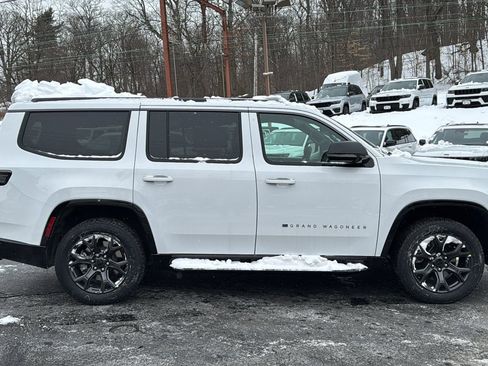 New 2026 Jeep Grand Wagoneer Limited image 10