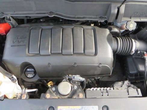 Used 2016 Chevrolet Traverse LT w/ Style and Technology Package image 10