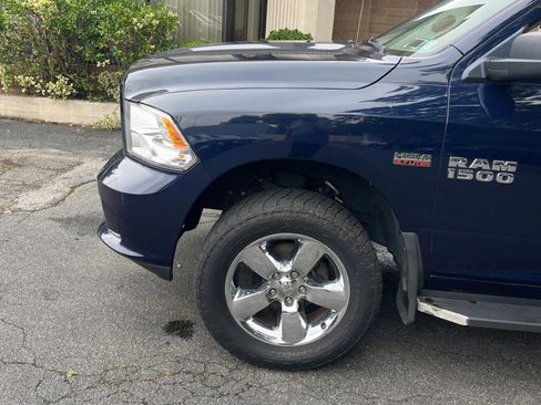 Used 2017 RAM 1500 Express AWD/4WD image 2