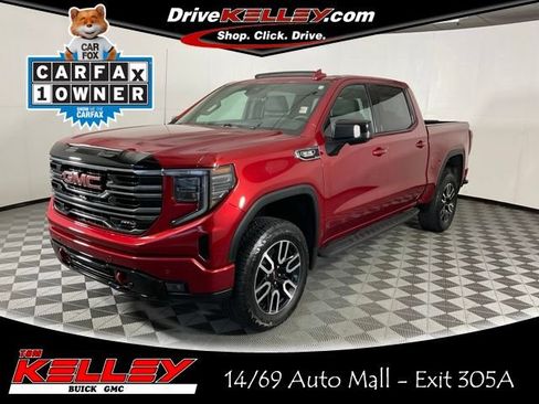 Used 2025 GMC Sierra 1500 AT4 w/ AT4 Premium Package AWD/4WD image 1