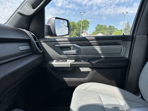 Used 2023 RAM 1500 Big Horn AWD/4WD image 40