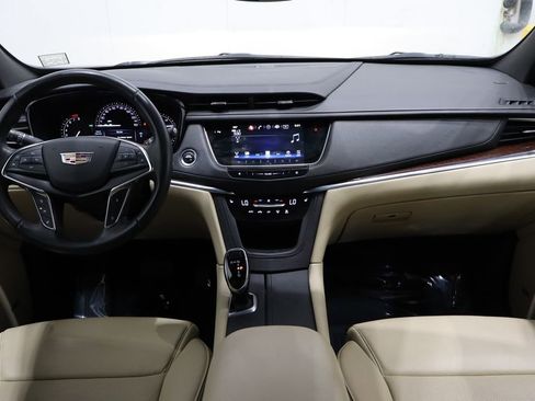Used 2019 Cadillac XT5 Luxury image 34
