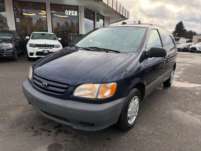 Used 2001 Toyota Sienna LE