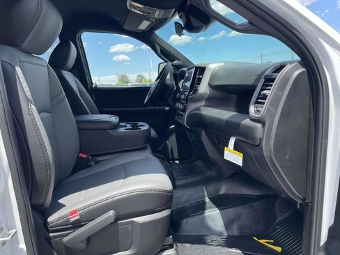 New 2026 RAM 5500 Tradesman w/ Chrome Appearance Group AWD/4WD image 15