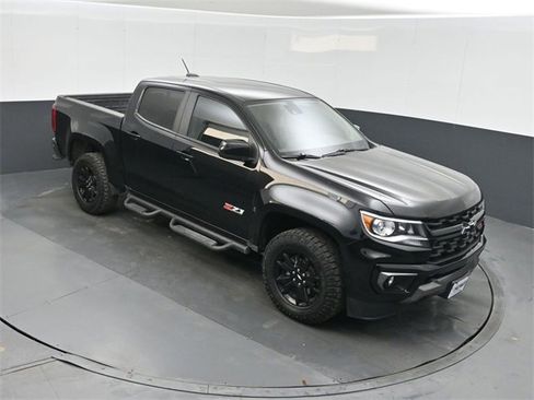 Used 2022 Chevrolet Colorado Z71 w/ Z71 Midnight Edition image 27