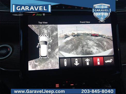 Used 2023 Jeep Grand Cherokee L Summit w/ Luxury Tech Group V image 19